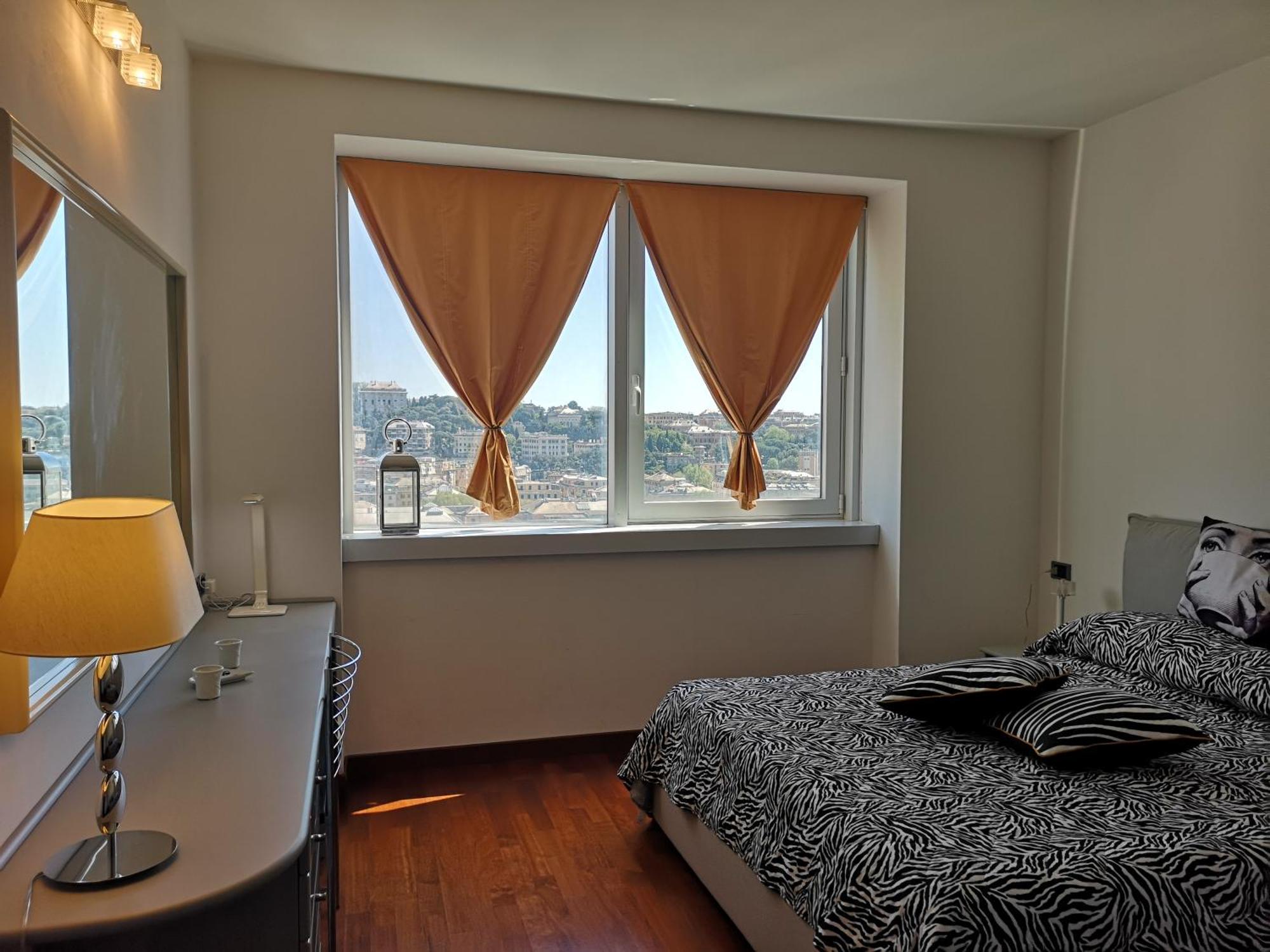 Suite Lambruschini Central With Top City View - Free Covered Parking Генуа Екстериор снимка